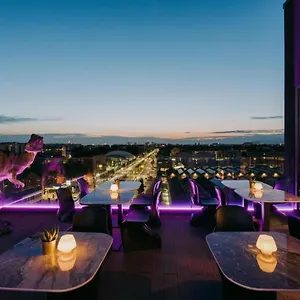 Collini Hotel